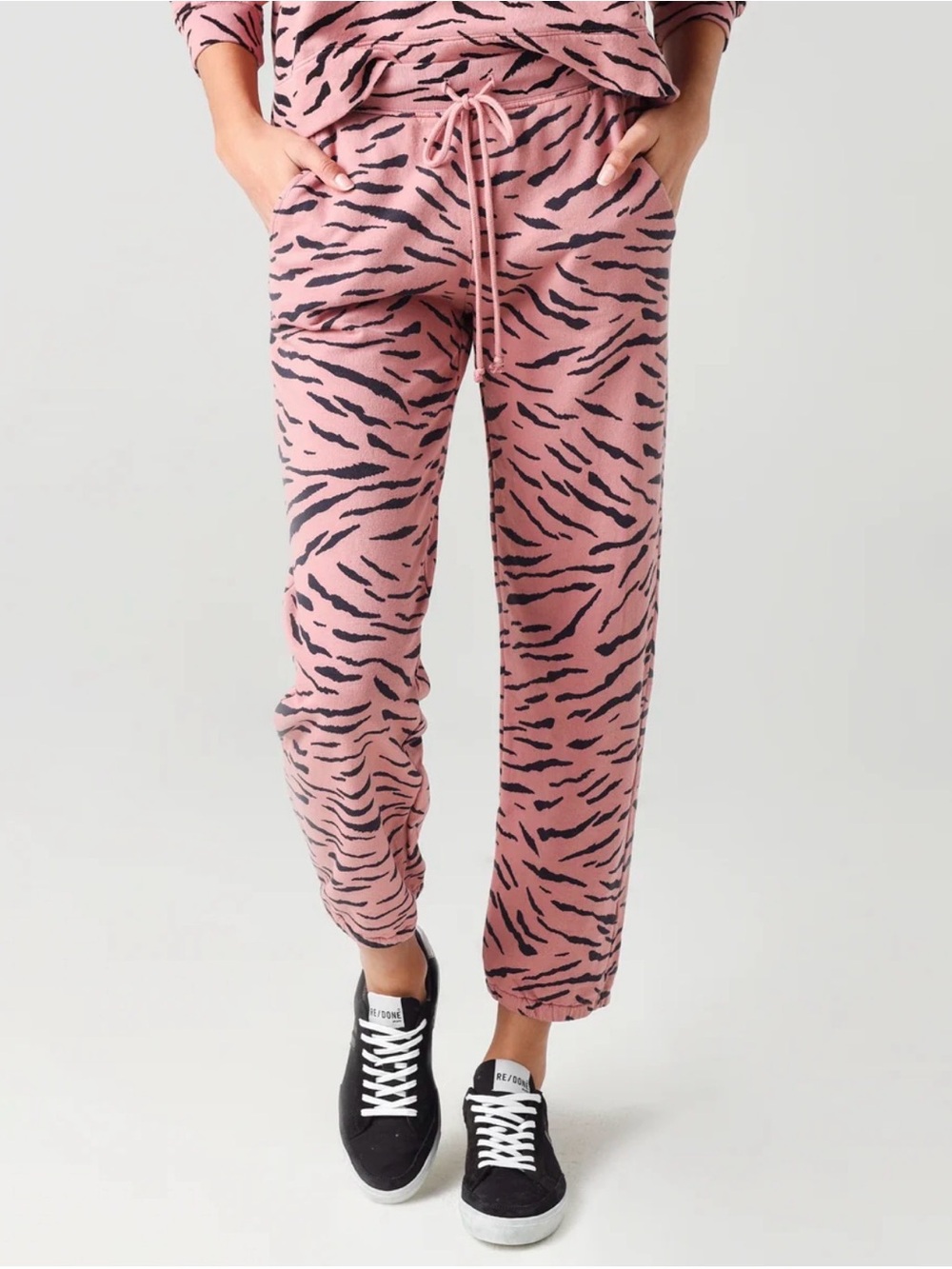 Velvet by Graham & Spencer Sang Joggers NWT